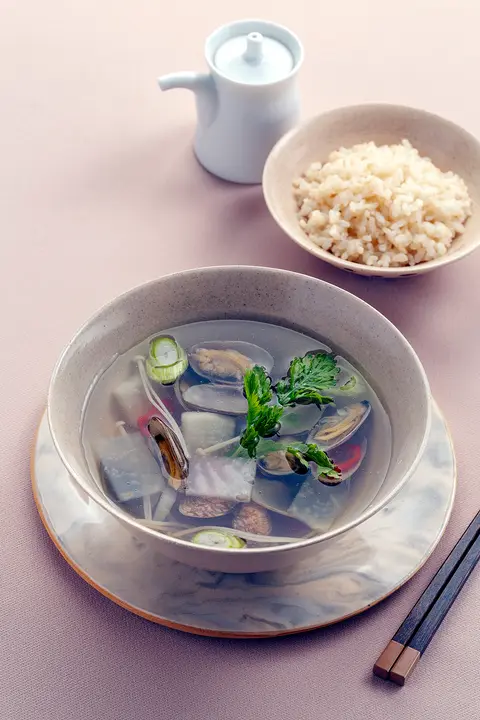 바지락 맑은국 완성 사진