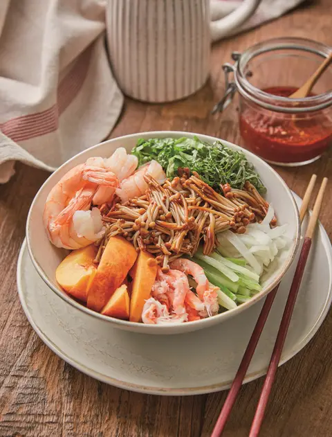 황금팽이 비빔국수 완성 사진