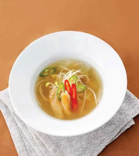 저염 된장으로 맛을 낸 황태해장국 완성 사진