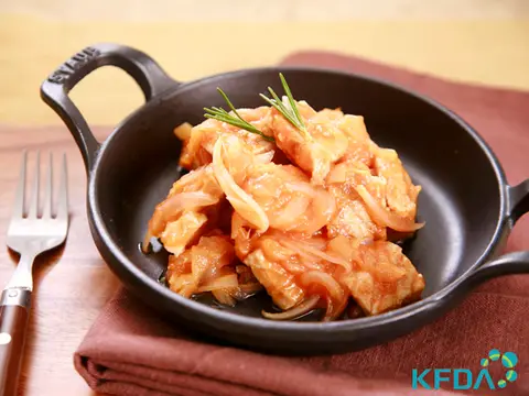 사과소스폭찹 완성 사진