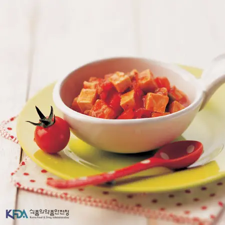돼지고기 토마토 두부볶음 완성 사진